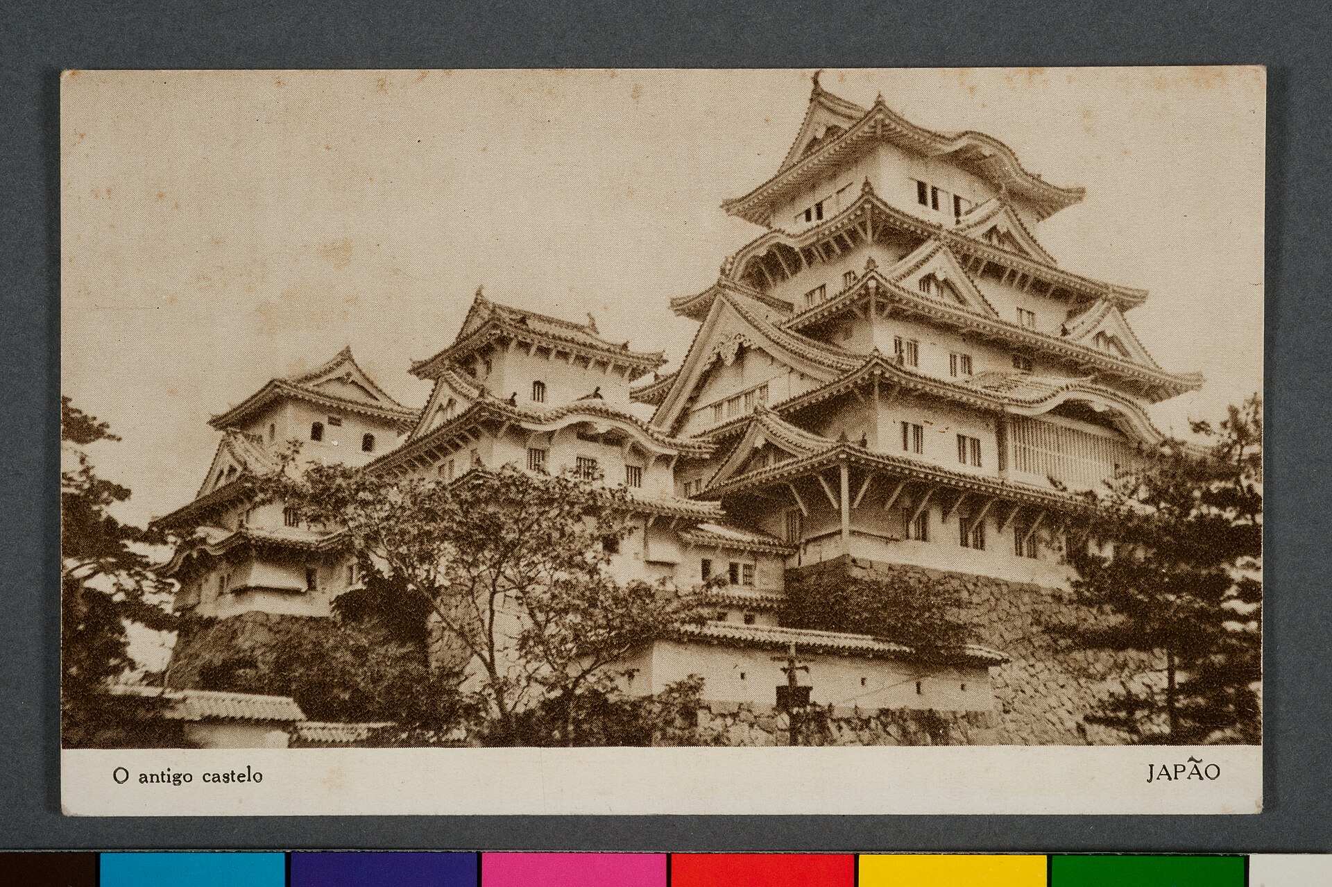 Imagem de referência de O Antigo Castelo Japão, descrito nos dados abertos como item da Coleção Cartões Postais, no Museu Paulista