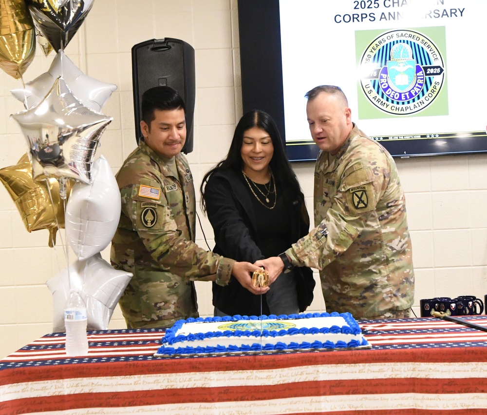 Imagem relacionada à notícia: Fort Drum comemora 250 o aniversário do Corpo de Capelãs do Exército