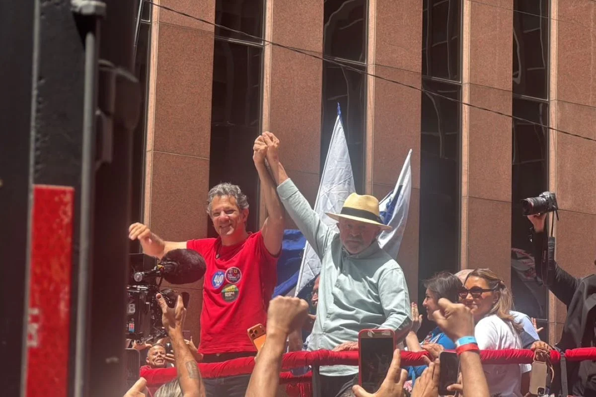Lula e Haddad em ato na Augusta