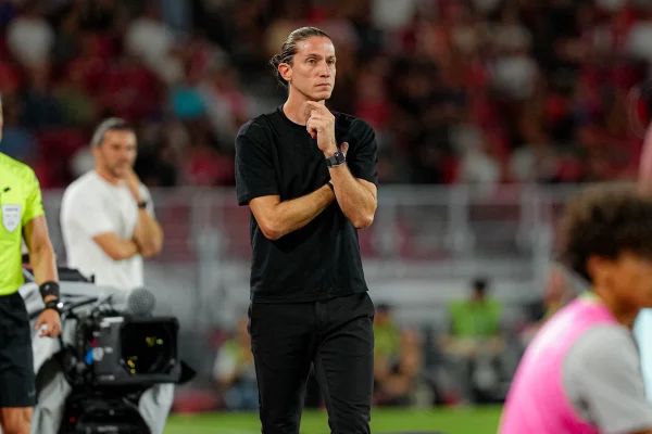 Em boa fase no Monaco, Filipe Luís relembra início da carreira no Flamengo