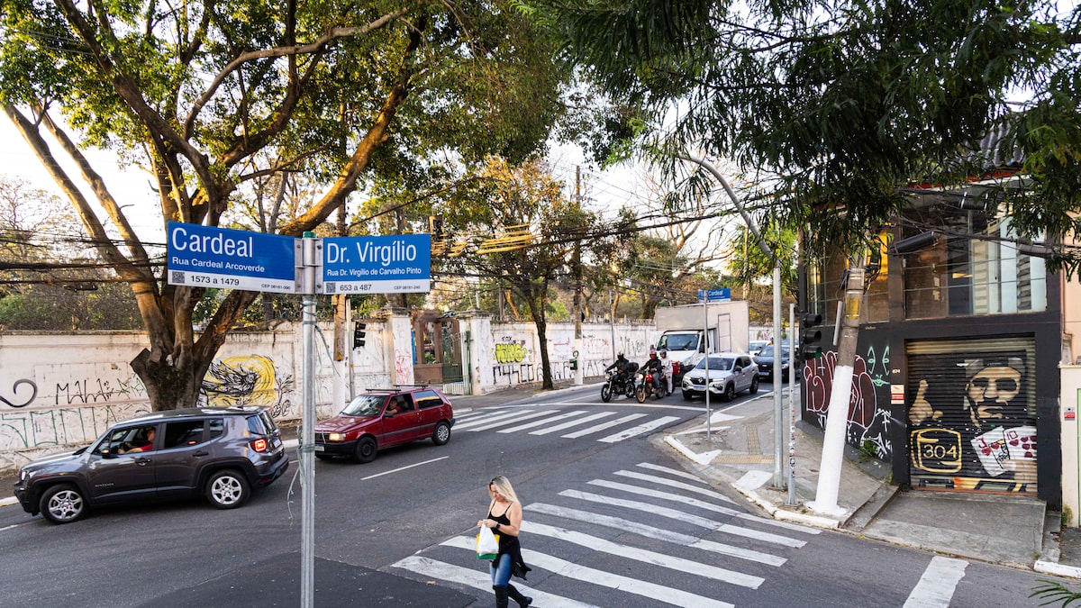 Pinheiros sofre com roubos de falsos motoboys: quanto cresceram os assaltos na região?