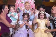 Equipe de Leonardo revela por que o cantor faltou a festa de Maria Flor