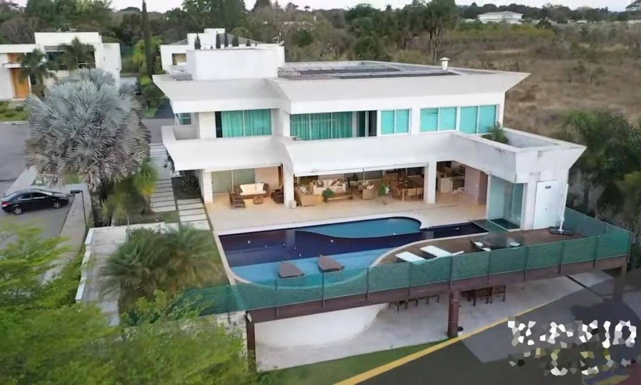 PF investiga empréstimo concedido a Flávio Bolsonaro pelo BRB para comprar mansão de R$ 6 milhões