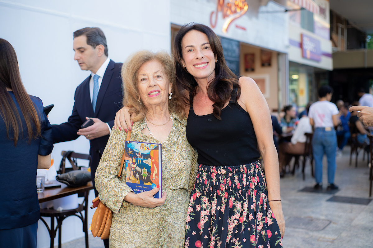 Marta Fadel lança livro Os caminhos da mulher na arte brasileira no Meiota
