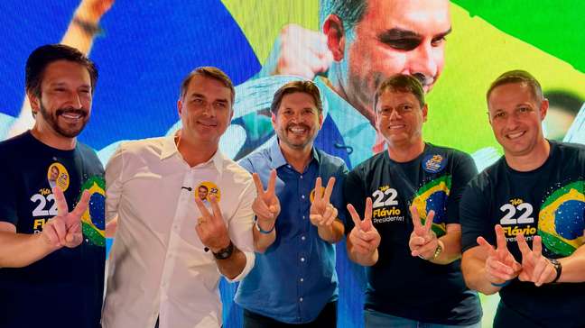Disputa no TSE, atos políticos e saúde do papa Leão XIV: veja os principais acontecimentos do feriado