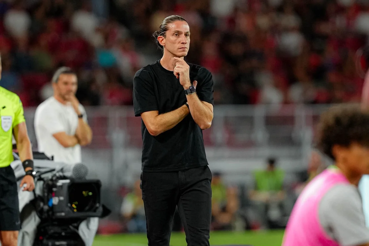 Em boa fase no Monaco, Filipe Luís relembra início da carreira no Flamengo