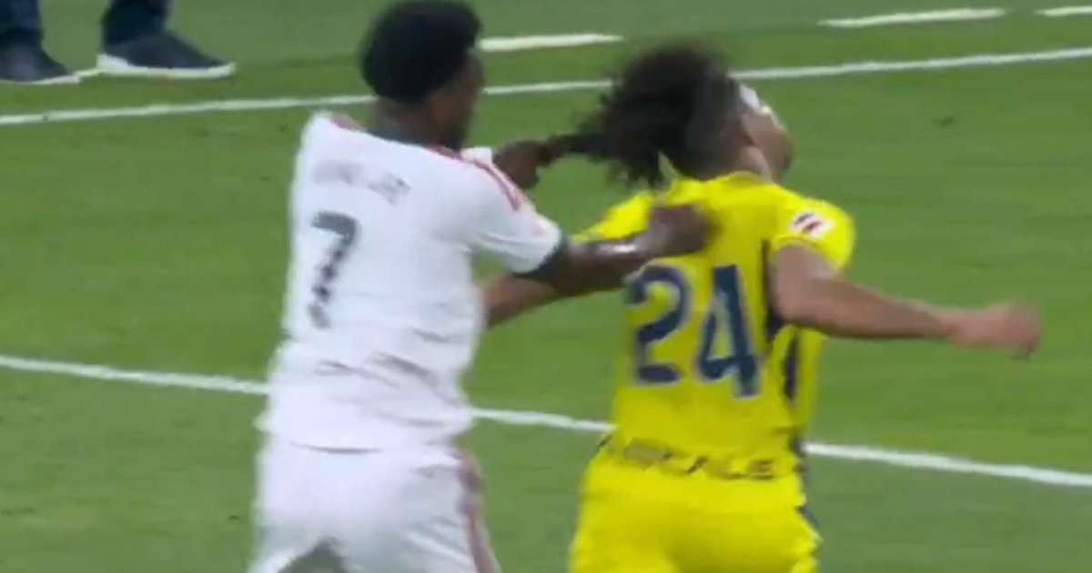 Vini Jr. é flagrado por câmeras empurrando funcionário após expulsão pelo Real Madrid
