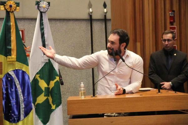 Secretário do Consumidor do DF é exonerado a pedido