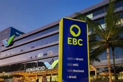 EBC nega responsabilidade por falha de áudio em propaganda de Flávio