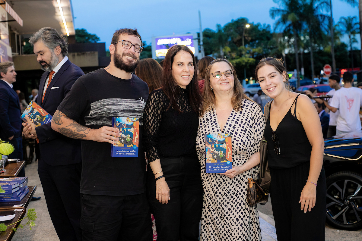 Marta Fadel lança livro Os caminhos da mulher na arte brasileira no Meiota