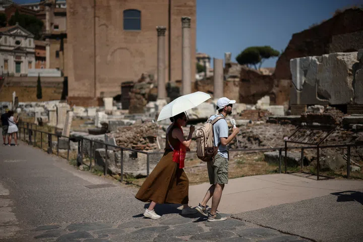 Calor extremo coloca mulheres grávidas e recém-nascidos em risco: chefe climático da ONU