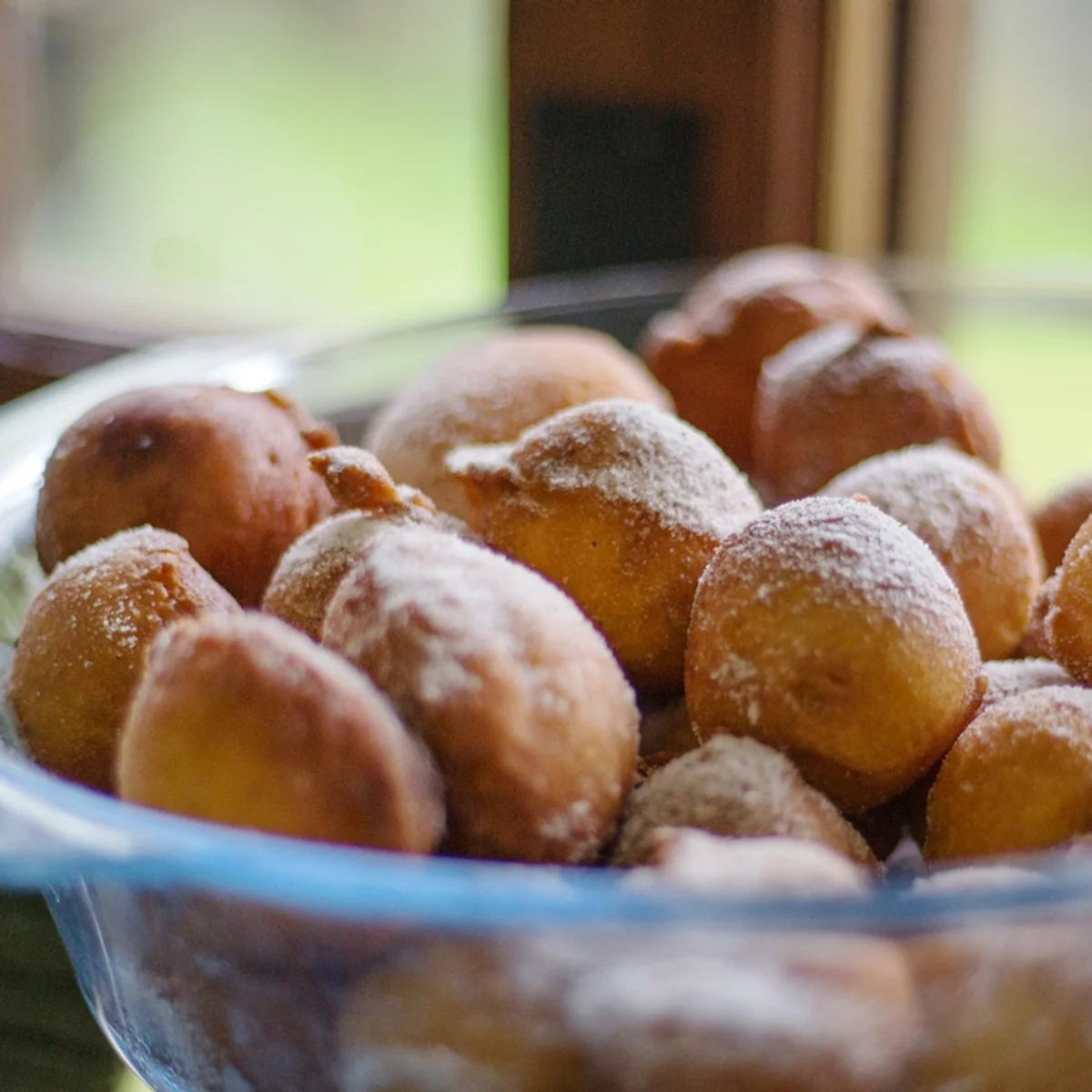 Bolinho de chuva: receita sem leite e sem farinha de trigo derrete na boca