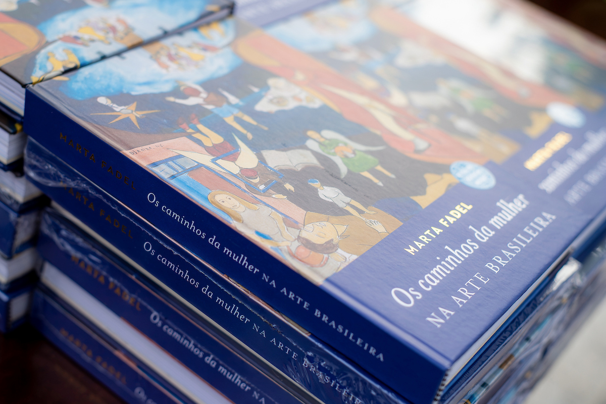Marta Fadel lança livro Os caminhos da mulher na arte brasileira no Meiota