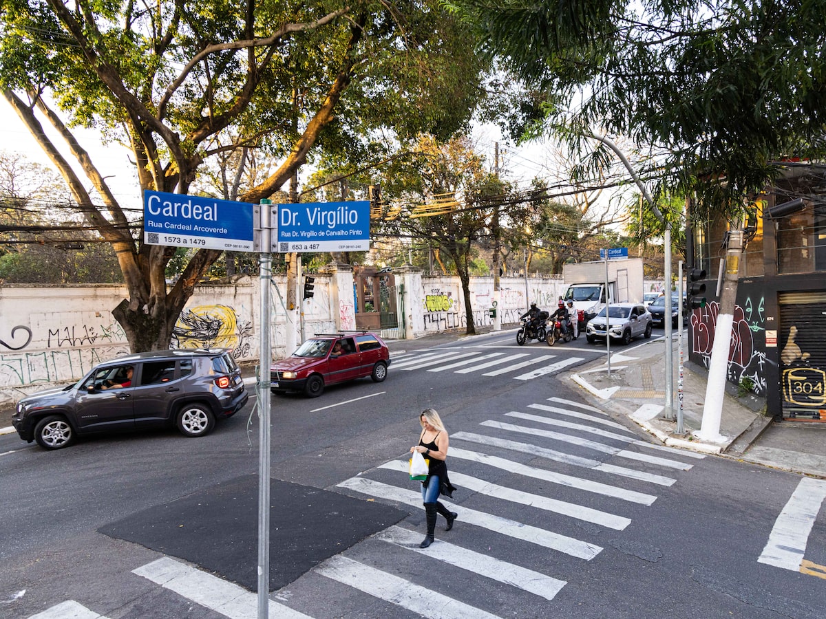 Pinheiros sofre com roubos de falsos motoboys: quanto cresceram os assaltos na região?