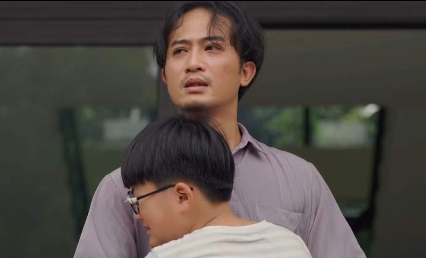 Do&atilde;n Quốc Đam g&acirc;y ch&uacute; &yacute; d&ugrave; chỉ đ&oacute;ng vai phụ.