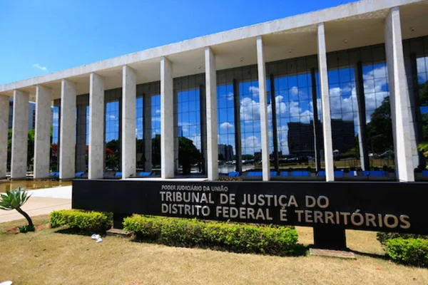 Justiça condena homem que agrediu idoso com socos e chutes no DF