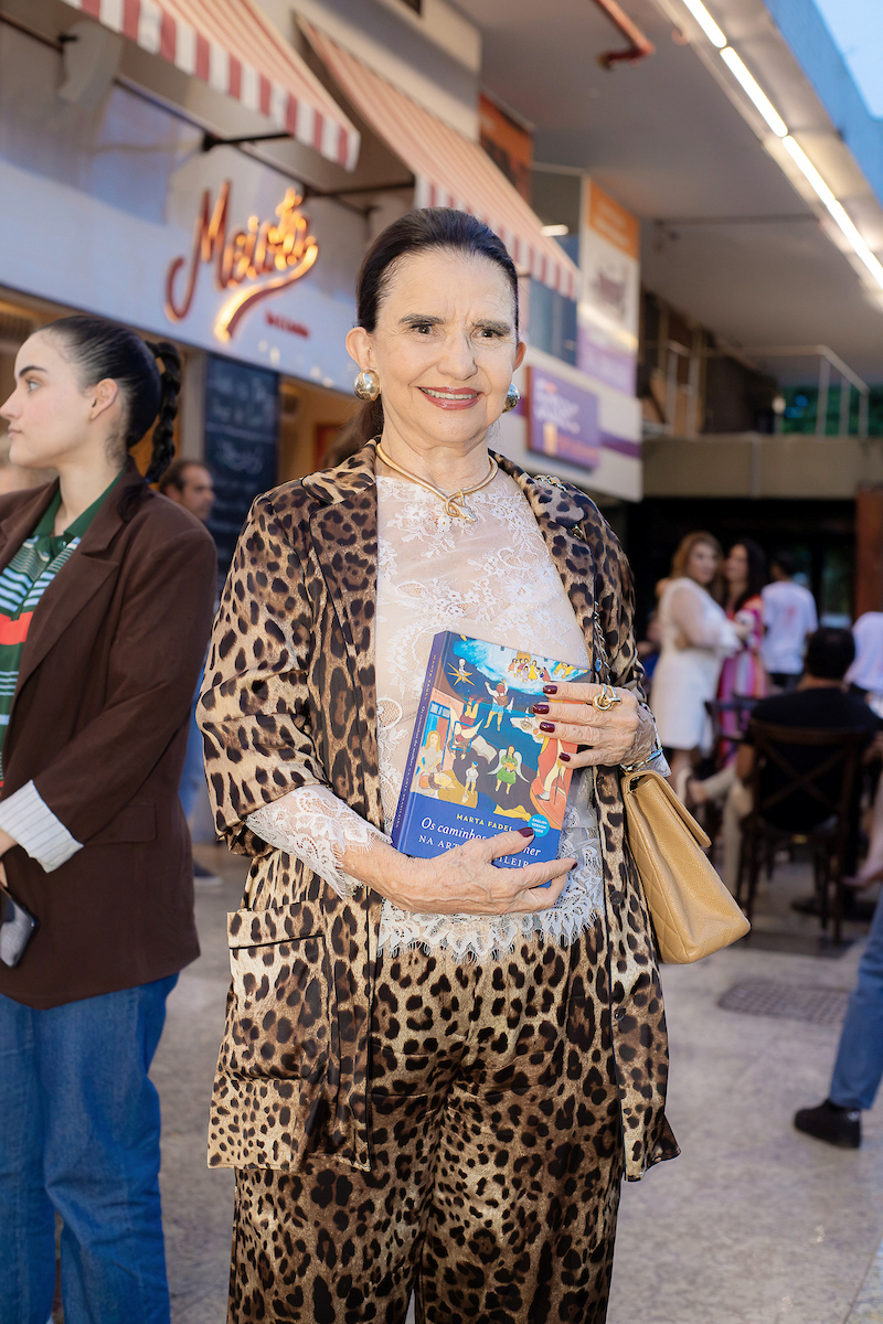 Marta Fadel lança livro Os caminhos da mulher na arte brasileira no Meiota