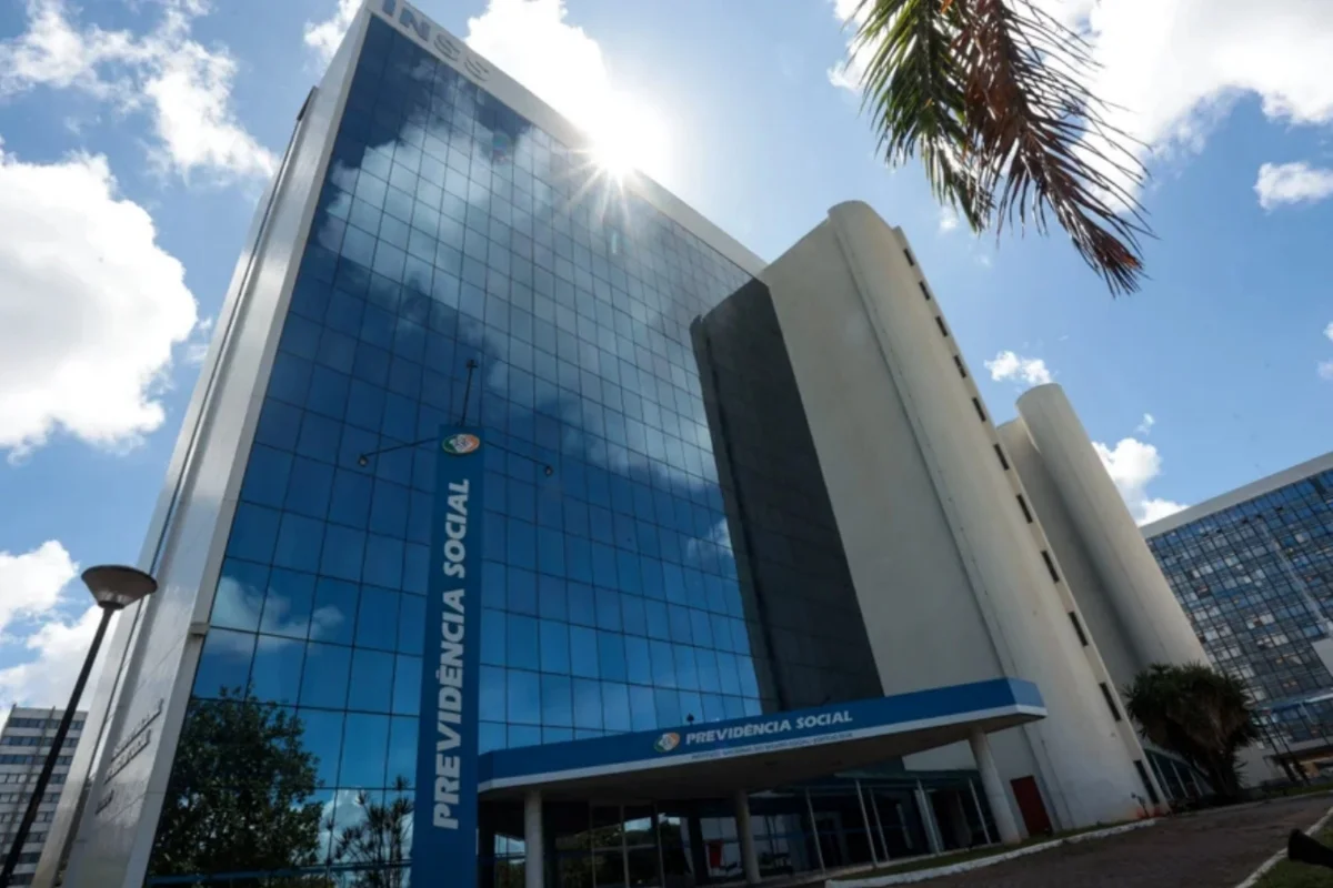 Imagem da matéria: Laudos falsos: advogada é alvo da PF por fraude de R$ 650 mil no INSS