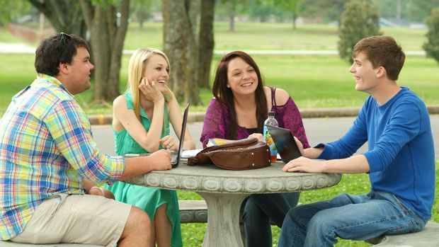 Alasan kenapa orang introvert tidak suka keramaian.