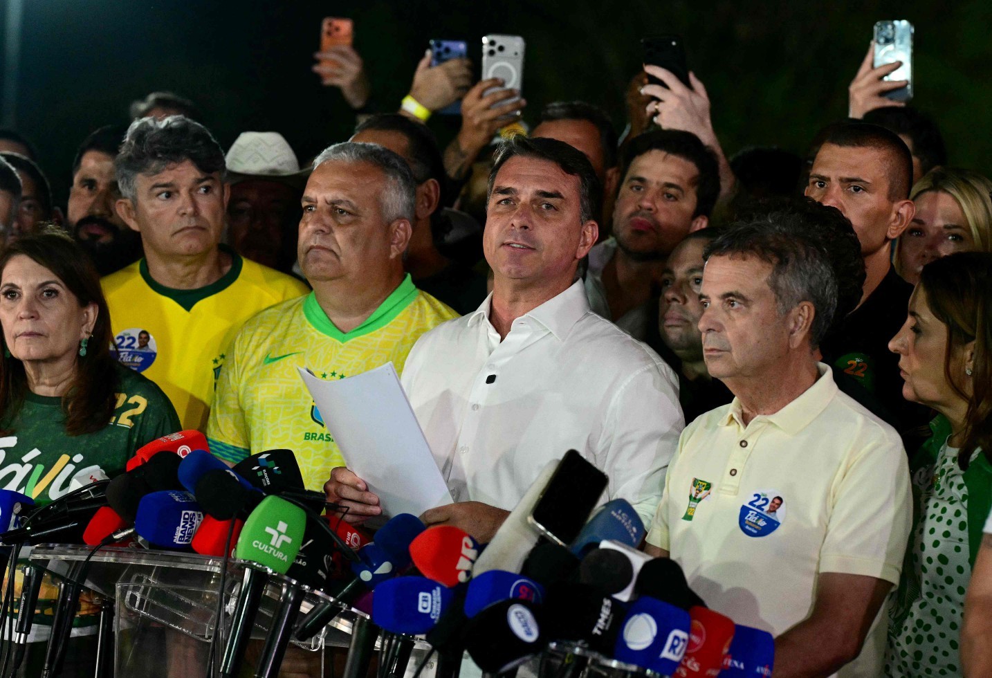 TSE rebate Flávio e diz que é 'falsa' informação de que fiscais PL foram expulsos de sala-cofre