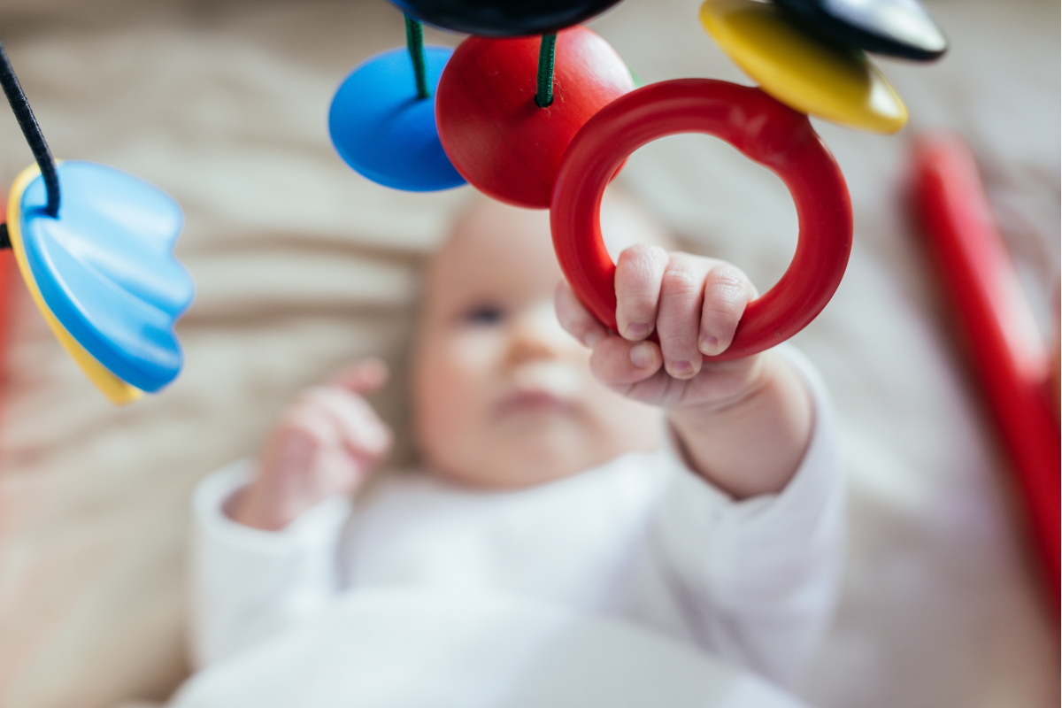 Dia das Crianças: como os brinquedos podem interferir no sono infantil