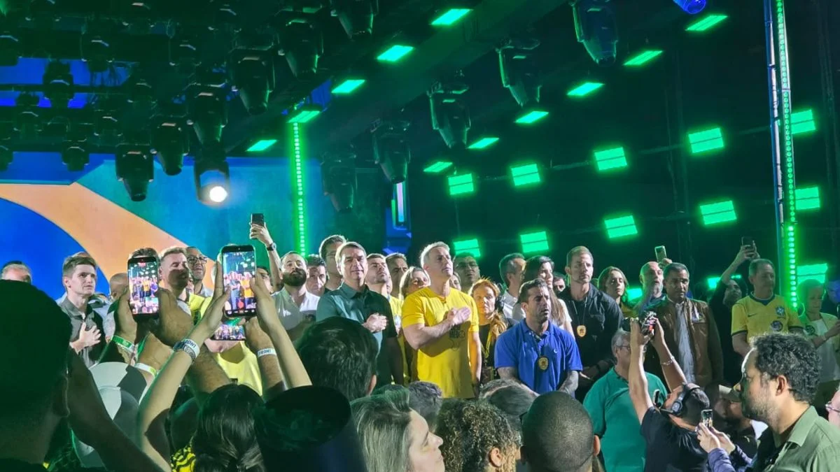 Após pesquisa Quaest, bolsonaristas pedem para militância “virar voto”