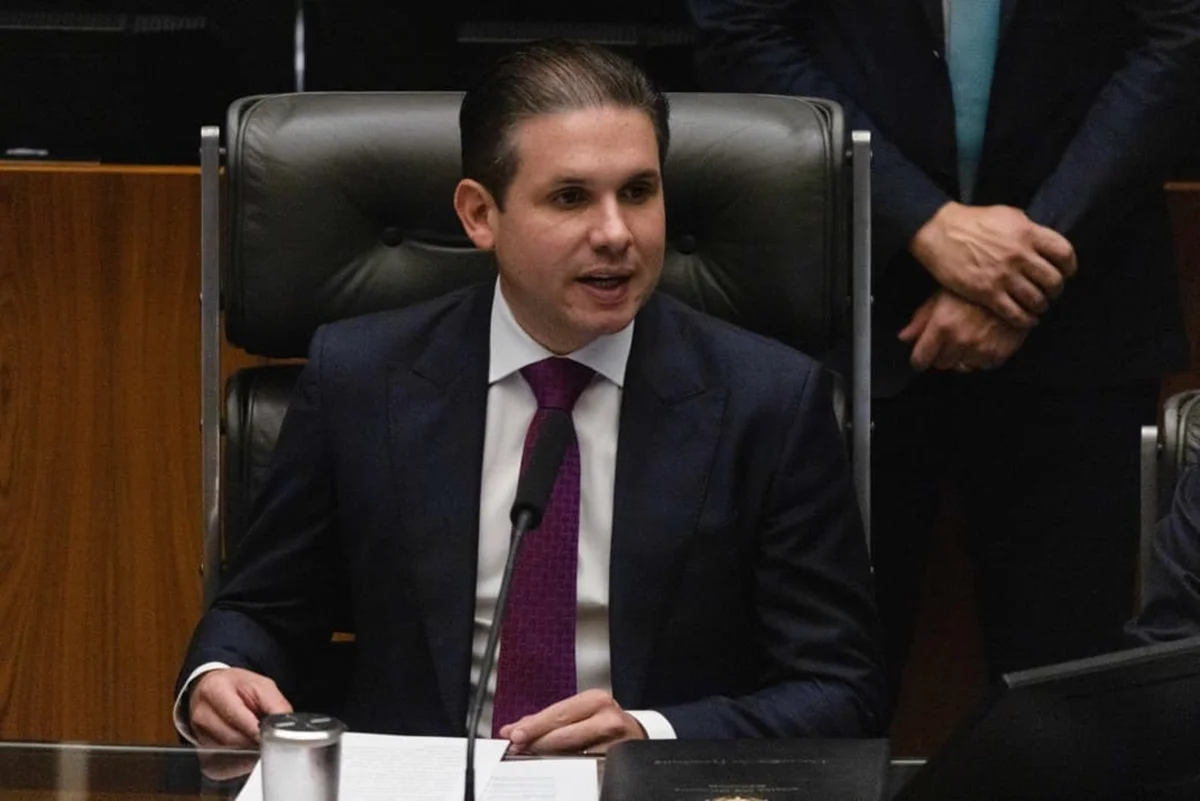 Em almoço com Motta, dirigentes partidários pressionam por voto distrital